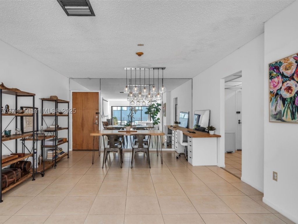 apartamentos en venta en Ambassador