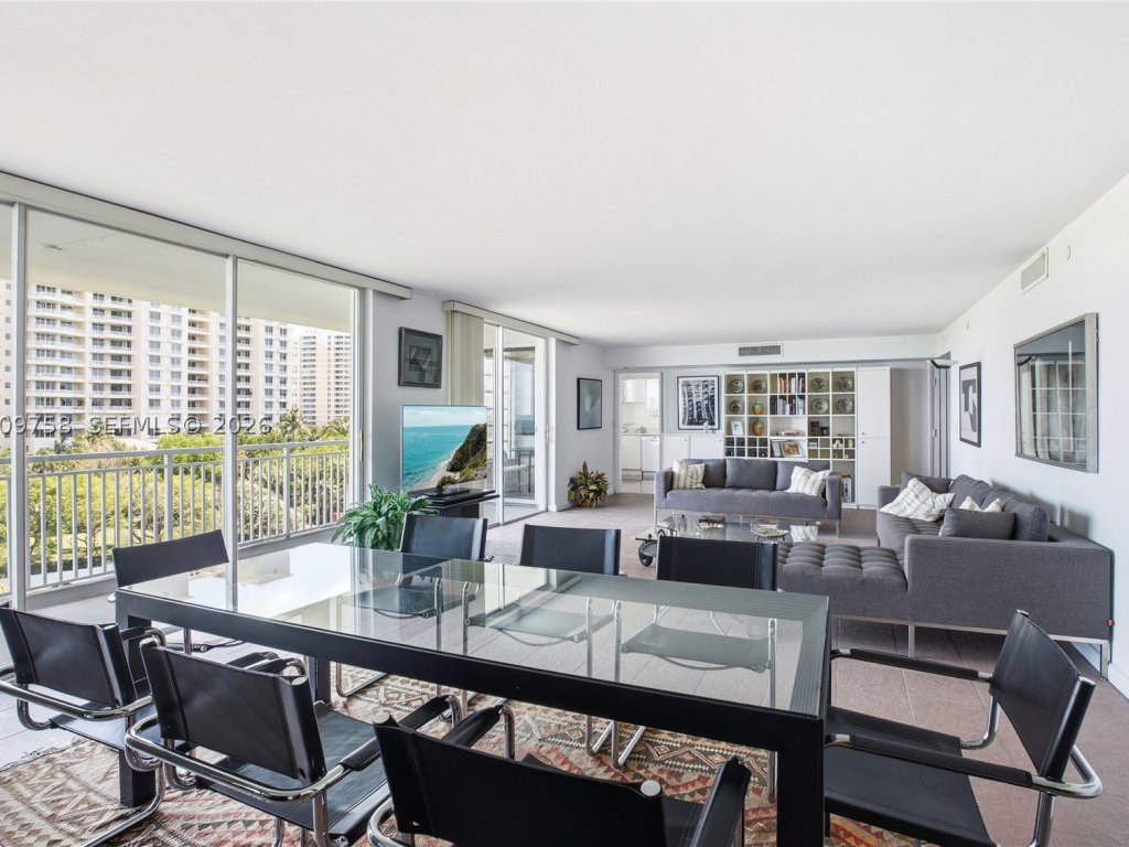 apartamentos en venta en Sands of Key Biscayne