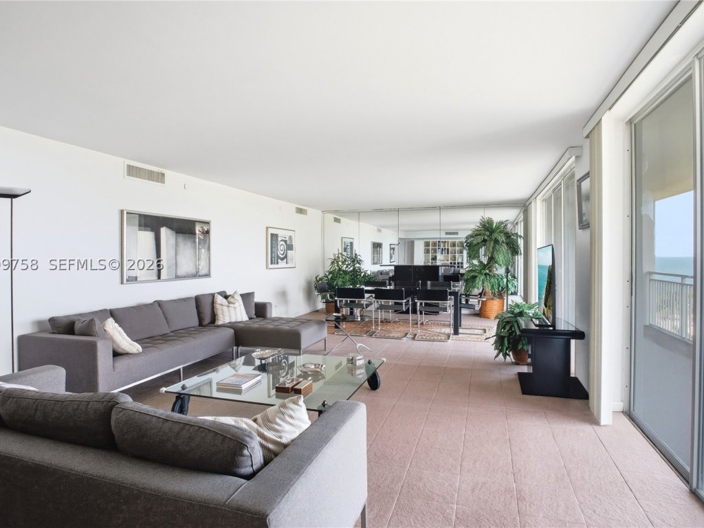 apartamentos en venta en Sands of Key Biscayne