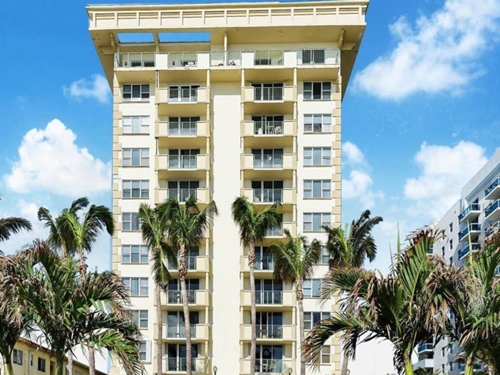 apartamentos en venta en Carlisle On The Ocean