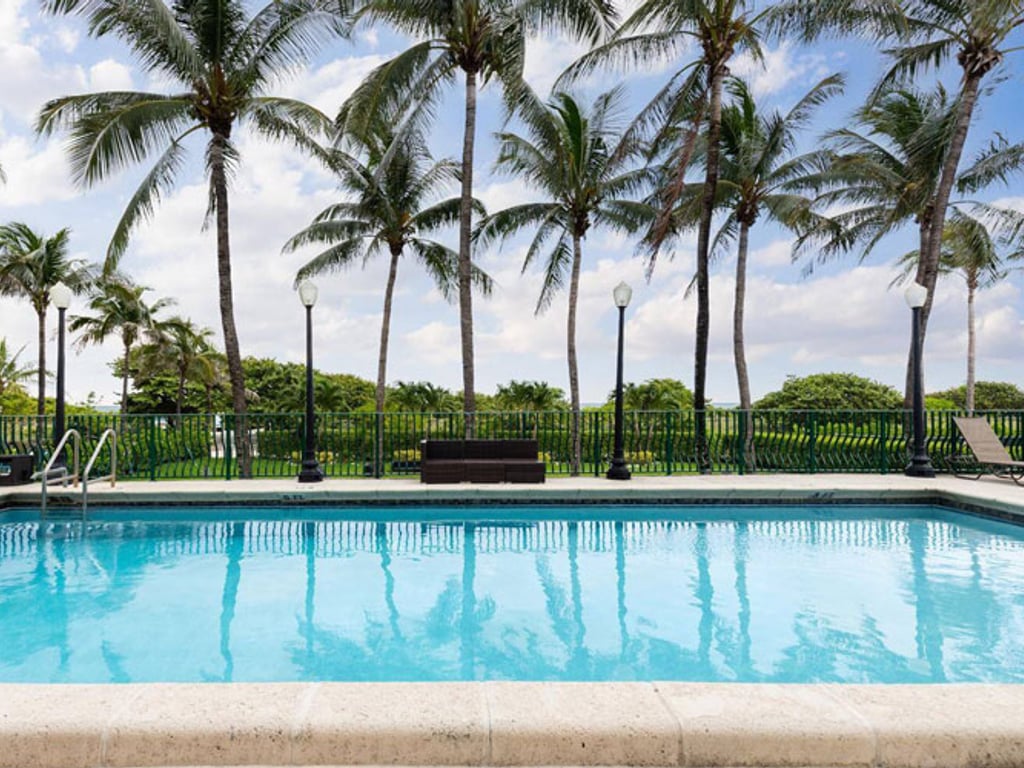 apartamentos en venta en Carlisle On The Ocean