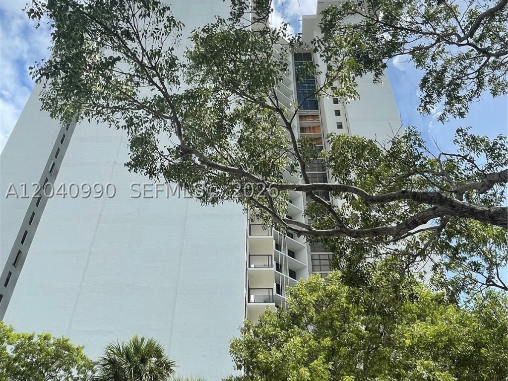 apartamentos en venta en Biscayne Cove