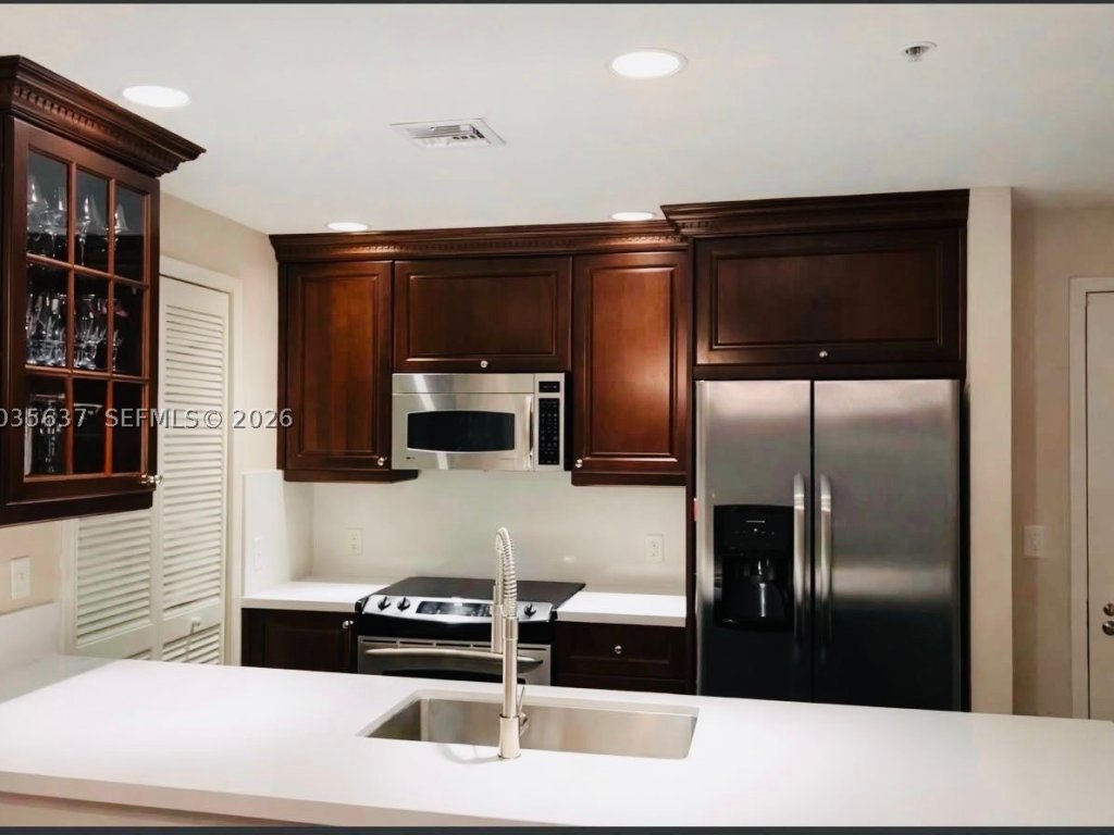 Condos for sale at 100 Andalusia